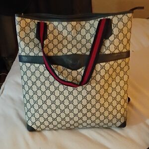 Gucci Beige and Black Signature Tote